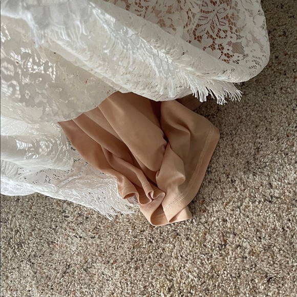 Urban Modesty Women's Zahraa Lace Maxi Dress - Picture 8 of 9